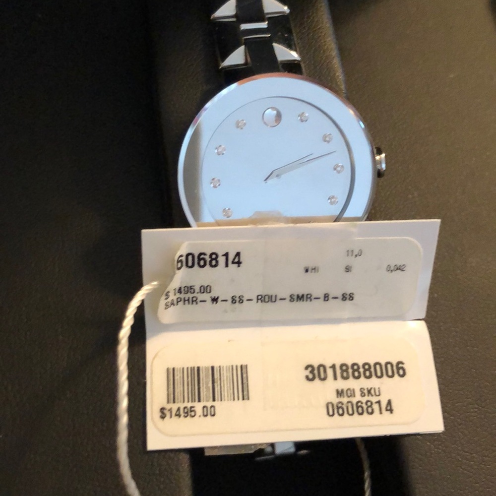 Movado Sapphire watch - Picture 2 of 8